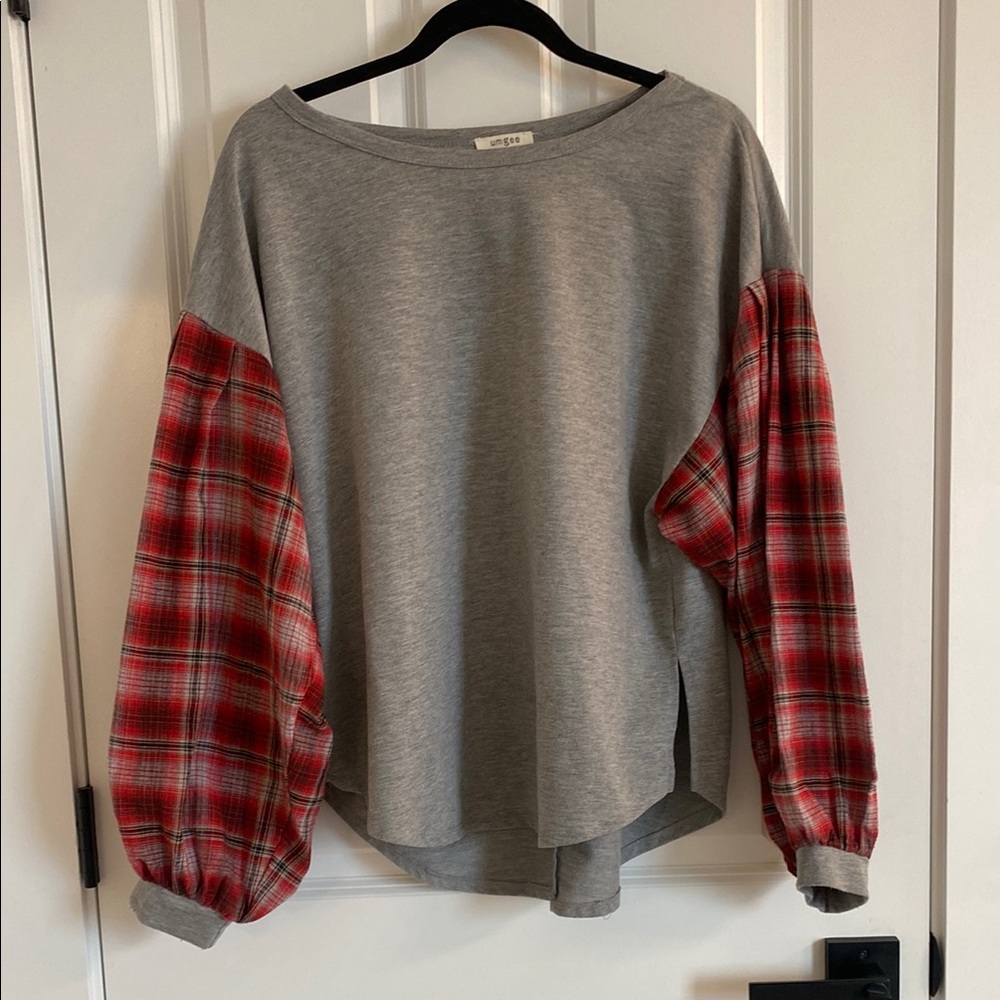 TALULAH Gray and Red Plaid Sleeve Tunic
